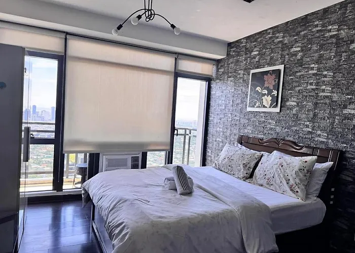 The Gramercy With Skyline View * Manila
