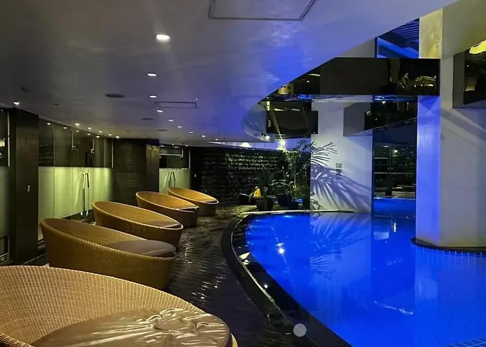 The Gramercy With Skyline View Apartment Manila
